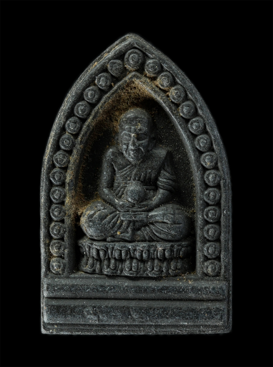 17Aug24 (138)p.jpg - หลวงปู่ทวดหลังพระสิวลี หลวงปู่ผล(พระครูศิลทิวากร) วัดอินทาราม ต.ทางช้าง อ.บางบาล จ.อยุธยา เนื้อผงพุทธคุณ ผงว่าน ผงใบลาน พระเก่าสวย มวลสารดี พิธีเข้มขล [..] | https://kamulet.in.th